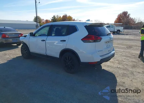 2017 Nissan Rogue S z USA, uszkodzony, nr VIN KNMAT2MV7HP548920